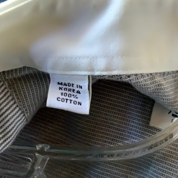 Men’s button down dress shirt with cuffs - Picture 6 of 7